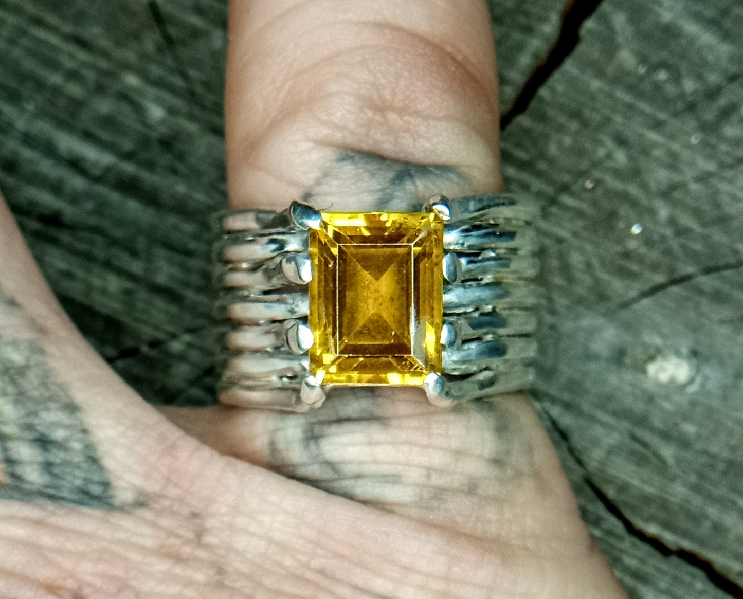 Beautiful emerald cut 3.5 ctw size 9 golden amber citrine ring
