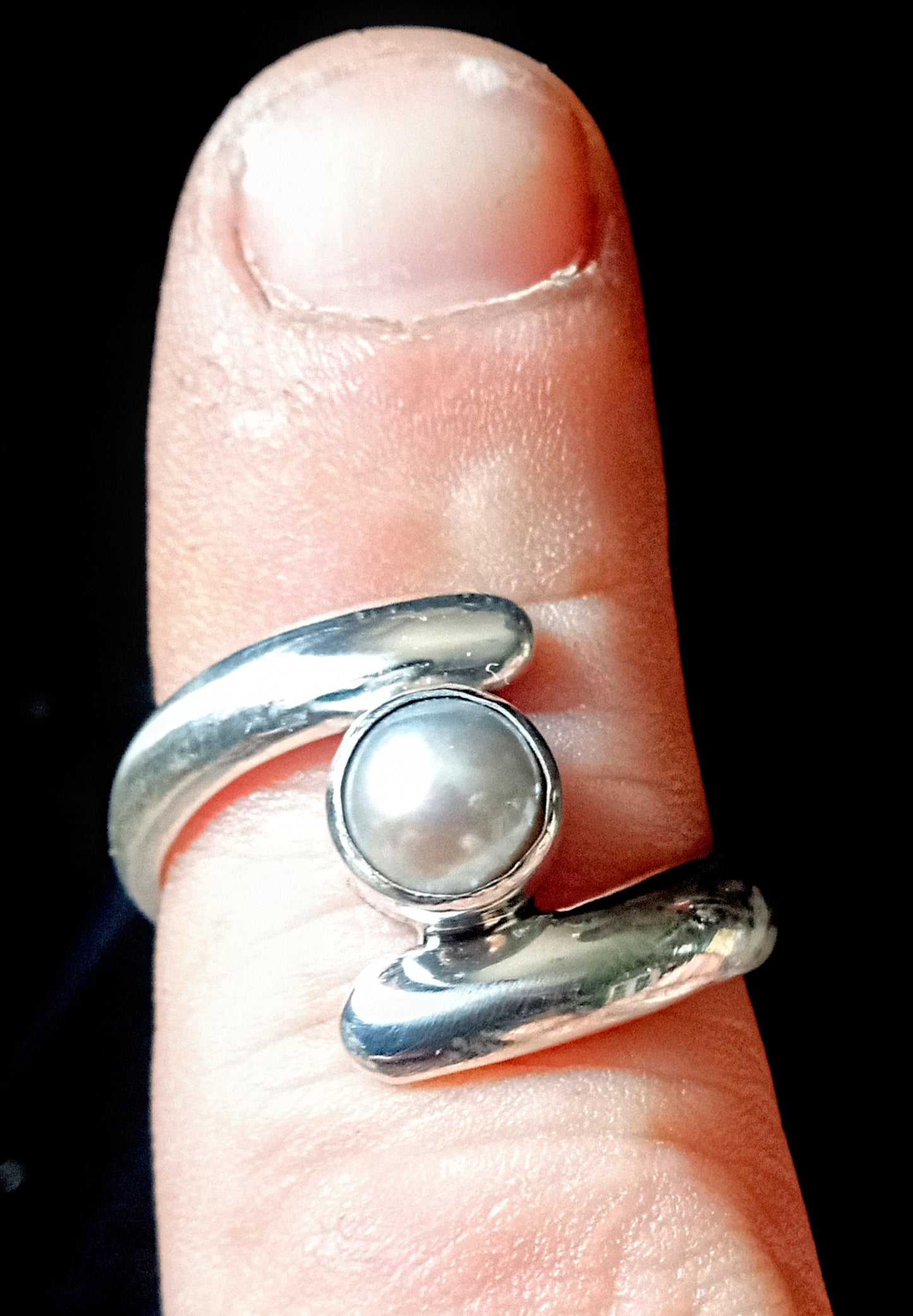 Stunning handcrafted Blue pearl ring set in pure 999 fine silver
