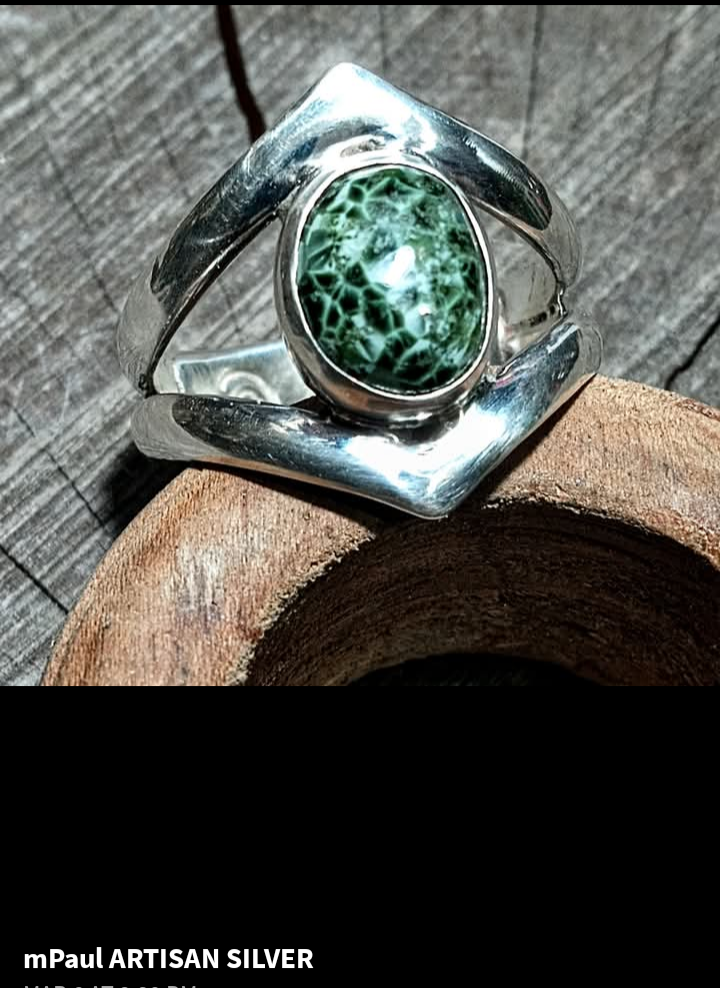 Stunning Michigan Greenstone ring size 9