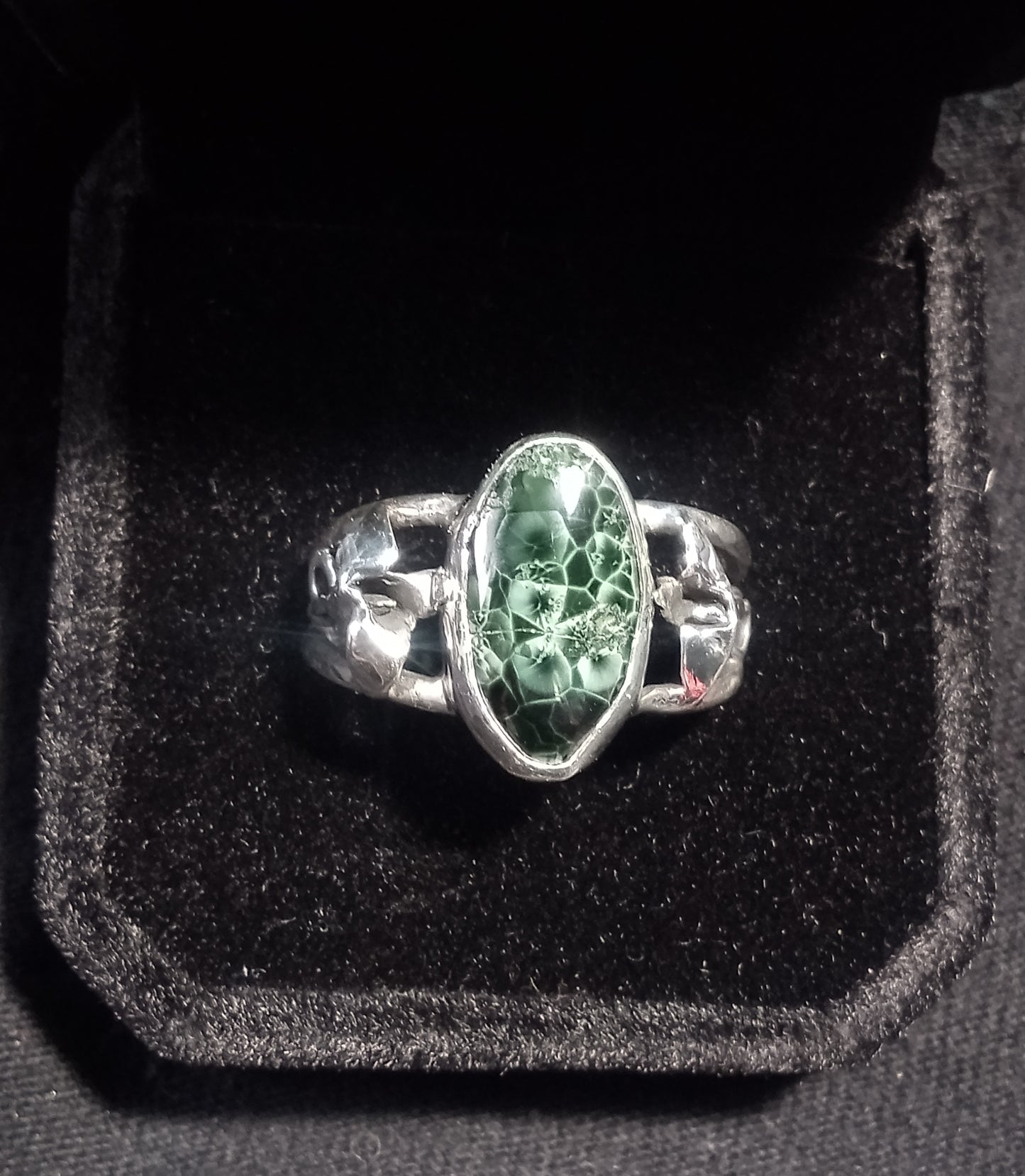 Michigan greenstone ring with trilliums in fine silver size 9.5