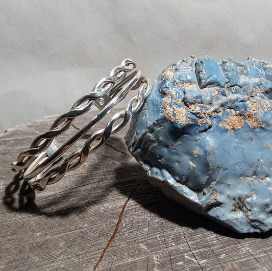 Amazing pure silver twist cuff