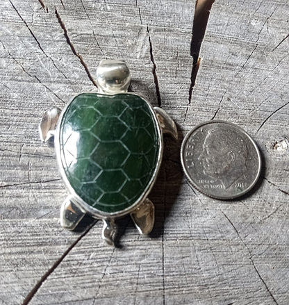 The jade turtle in pure .999 fine silver