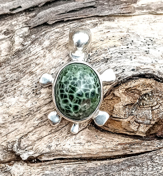 Amazing Isle Royal greenstone turtle ONE OF A KIND