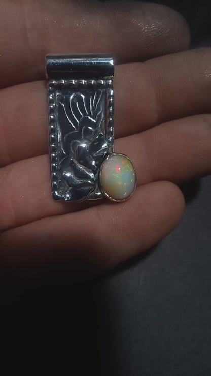 Floral 2.9ctw opal and fine silver pendant