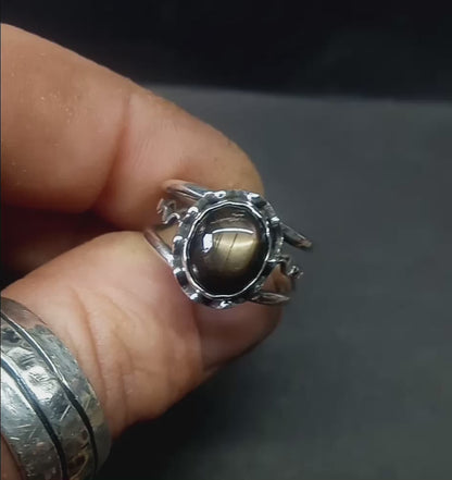 6 ray Black star sapphire ring fine silver