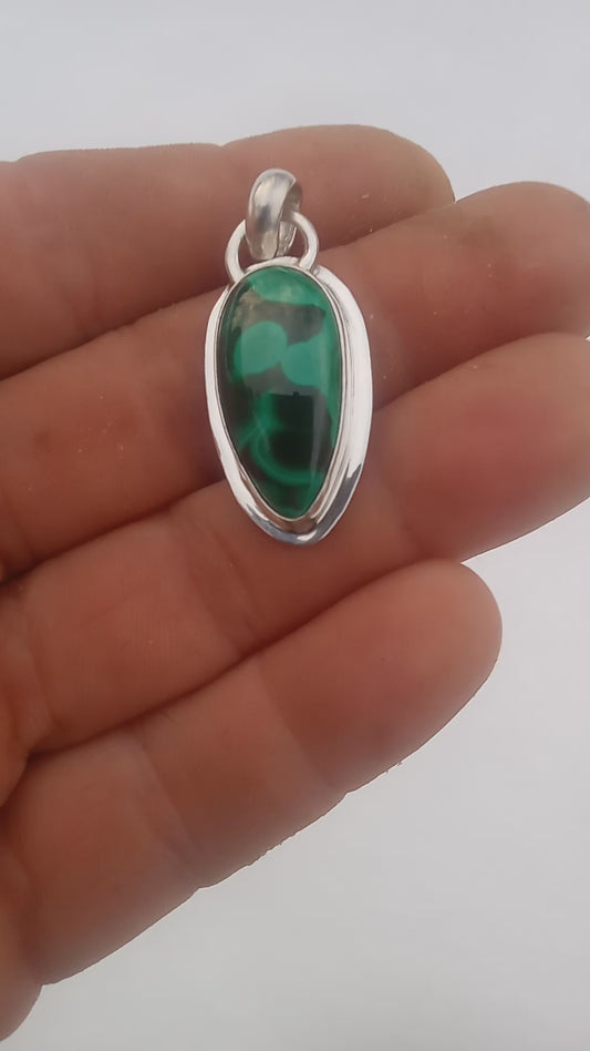 Malachite and fine silver pendant