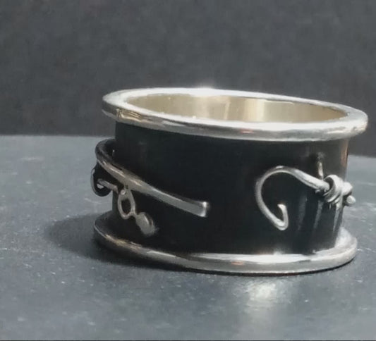 The fishermans ring pure fine silver