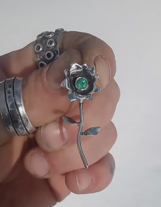 Emerald flower pendant fine silver