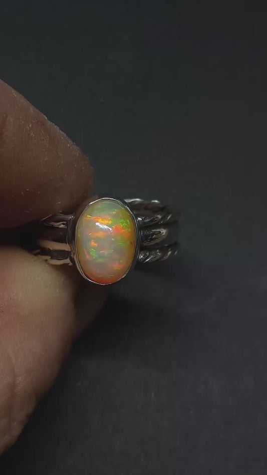 Top Class Extraordinary opal ring fine silver