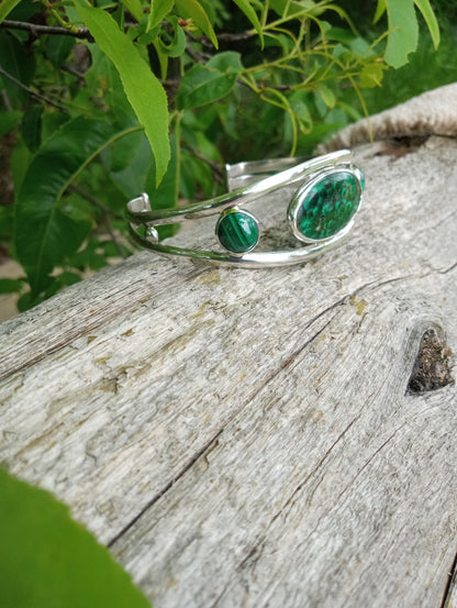One of a kind outstanding Malachite cuff