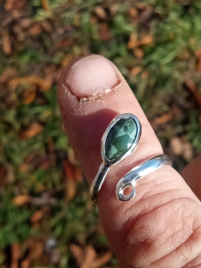 Isle Royale Greenstone ring in fine silver